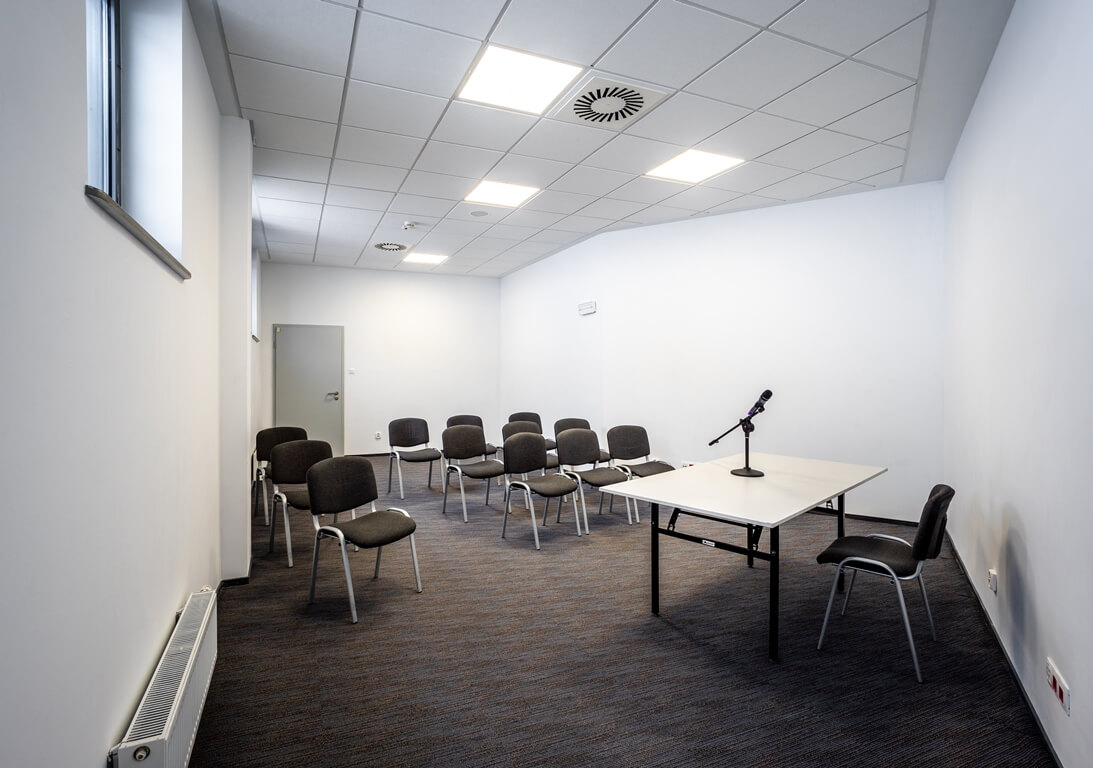 Mała salka przy sali konferencyjnej dolnej